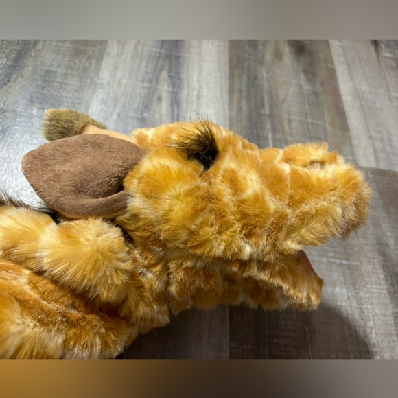 Follmanis Giraffe Hand Puppet - Picture 3 of 5